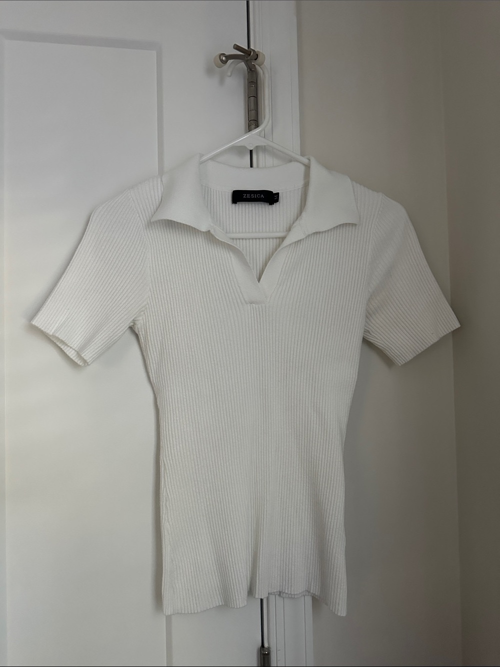 Zesica White Ribbed Short-Sleeve Polo Top